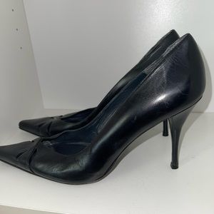Stuart Weitzman Black Closed Toe Pump Heel Leather